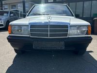 Gebraucht Mercedes 190 122 PS (89 kW) 1984 Weiß Limousine