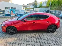 Używany Mazda 3 122 KM (89 kW) 2019 Czerwony Sedan/Limuzyna