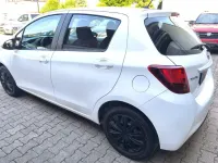 Gebraucht Toyota Yaris 69 PS (50 kW) 2016 Weiß Kleinwagen