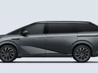 Neu XPENG X9 235 kW (320 PS) 2026 Grau (matte gray) Van / Kleinbus