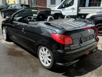Gebraucht Peugeot 206 CC 109 PS (80 kW) 2006 Schwarz Cabrio