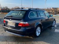 Gebraucht BMW 525 197 PS (144 kW) 2006 Blau Kombi