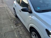 Gebraucht Dacia Sandero Essentiel 67 PS (49 kW) 2024 Weiß Limousine