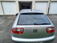 Second-hand Seat Leon 105 CP (77 kW) 2004 Argintiu Hatchback