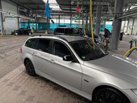 Gebraucht BMW 318 139 PS (102 kW) 2007 Grau Kombi
