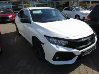 Gebraucht Honda Civic Elegance 129 PS (94 kW) 2017 Weiss Limousine
