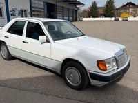 Second-hand Mercedes 200 75 CP (55 kW) 1992 Alb Berlinǎ