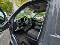 Gebraucht VW Transporter 150 PS (110 kW) 2018 Grau Van