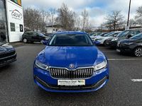 Gebraucht Skoda Superb Style 150 PS (110 kW) 2022 Blau Kombi