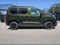 Neu Citroën Berlingo Comfort 131 PS (96 kW) 2026 Sirkkagrün Van / Kleinbus