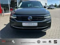 Gebraucht VW Tiguan Life 245 PS (180 kW) 2022 Grau SUV