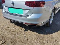Gebraucht VW Passat Elegance 200 PS (147 kW) 2022 Silber Kombi