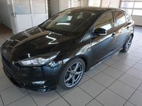 Gebraucht Ford Focus ST-Line 140 PS (102 kW) 2018 Schwarz Limousine