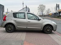 Gebraucht Dacia Sandero 75 PS (55 kW) 2011 Beige Kleinwagen