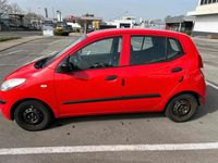 Gebraucht Hyundai i10 66 PS (48 kW) 2009 Rot Kleinwagen