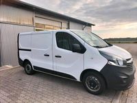 Używany Opel Vivaro 95 KM (69 kW) 2017 Biały Minivan