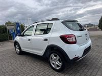 Gebraucht Dacia Sandero Prestige 90 PS (66 kW) 2016 Weiß Limousine