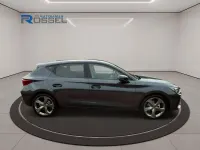 Neu Cupra Leon 150 PS (110 kW) 2026 Grau Limousine