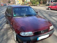Gebraucht Opel Astra 75 PS (55 kW) 1997 Rot Limousine