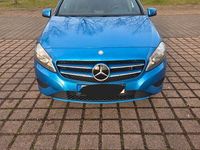 Gebraucht Mercedes A200 156 PS (114 kW) 2013 Blau Limousine