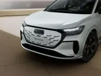 Nowe Audi Q4 e-tron Performance 210 kW (286 KM) 2026 Biały SUV
