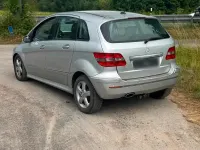 Gebraucht Mercedes B180 108 PS (79 kW) 2006 Silber Van / Kleinbus