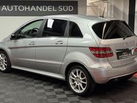 Gebraucht Mercedes B180 109 PS (80 kW) 2009 Silber Van / Kleinbus