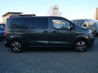 Gebraucht Citroën Spacetourer 177 PS (130 kW) 2025 Grau metallic Van / Kleinbus