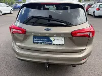 Gebraucht Ford Focus Cool & Connect 101 PS (74 kW) 2019 Gold Kombi