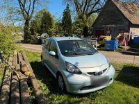 Gebraucht Toyota Aygo 67 PS (49 kW) 2005 Blau Kleinwagen