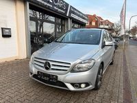 Gebraucht Mercedes B180 165 PS (121 kW) 2014 Silber Van / Kleinbus