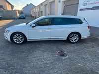 Gebraucht VW Passat Highline 190 PS (139 kW) 2015 Weiß Kombi