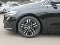 Gebraucht Mercedes B200 Style 163 PS (119 kW) 2023 Schwarz Kleinwagen