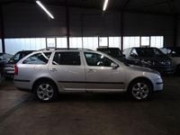 Gebraucht Skoda Octavia Ambiente 140 PS (102 kW) 2005 Diamantsilber met. Kombi
