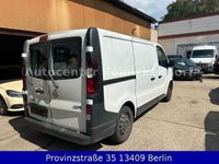 Gebraucht Opel Vivaro 116 PS (85 kW) 2015 Weiß Van / Kleinbus
