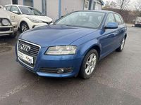 Gebraucht Audi A3 Sportback Attraction 125 PS (91 kW) 2009 Arubablau Kleinwagen
