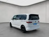 Second-hand VW Multivan Goal 150 CP (110 kW) 2026 Alb Monovolum