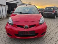 Gebraucht Toyota Aygo Basis 68 PS (50 kW) 2010 Rot Kleinwagen