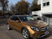 Gebraucht Mercedes GLA180 122 PS (89 kW) 2018 Gold SUV