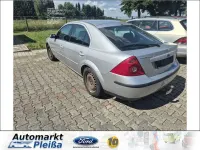 Gebraucht Ford Mondeo Trend 125 PS (91 kW) 2003 Silber Limousine