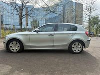 Second-hand BMW 118 143 CP (105 kW) 2008 Argintiu Hatchback