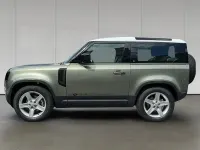 Gebraucht Land Rover Defender SE 253 PS (186 kW) 2024 Pangea green SUV