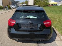 Gebraucht Mercedes A200 Urban 156 PS (114 kW) 2015 Schwarz Limousine