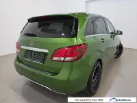 Gebraucht Mercedes B180 109 PS (80 kW) 2017 Grün Van / Kleinbus