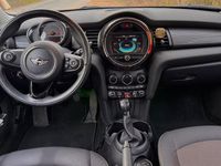 Gebraucht Mini Cooper Pepper 136 PS (100 kW) 2017 Orange Kleinwagen