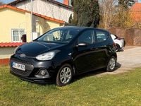 Gebraucht Hyundai i10 67 PS (49 kW) 2014 Schwarz Kleinwagen
