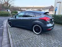Gebraucht Ford Focus Titanium 150 PS (110 kW) 2018 Grau Limousine