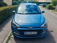 Gebraucht Hyundai i20 Style 75 PS (55 kW) 2015 Blau Kleinwagen