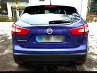 Gebraucht Nissan Qashqai 360º 115 PS (84 kW) 2015 Blau SUV