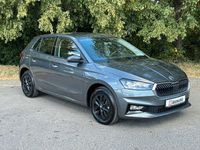 Nowe Skoda 105 80 KM (58 kW) 2025 Szary Sedan/Limuzyna